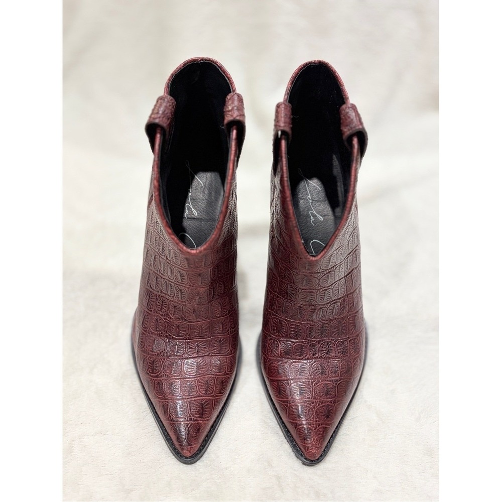 Lola Cruz Women's Burgundy Croc-Embossed Pointed Ankle Boots - Size 8